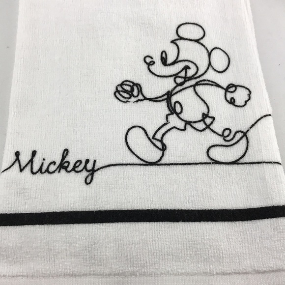 Disney - ‘Mickey Mouse’ mitt/dish towels kitchen set (3 pieces). NWT - Picture 2 of 5